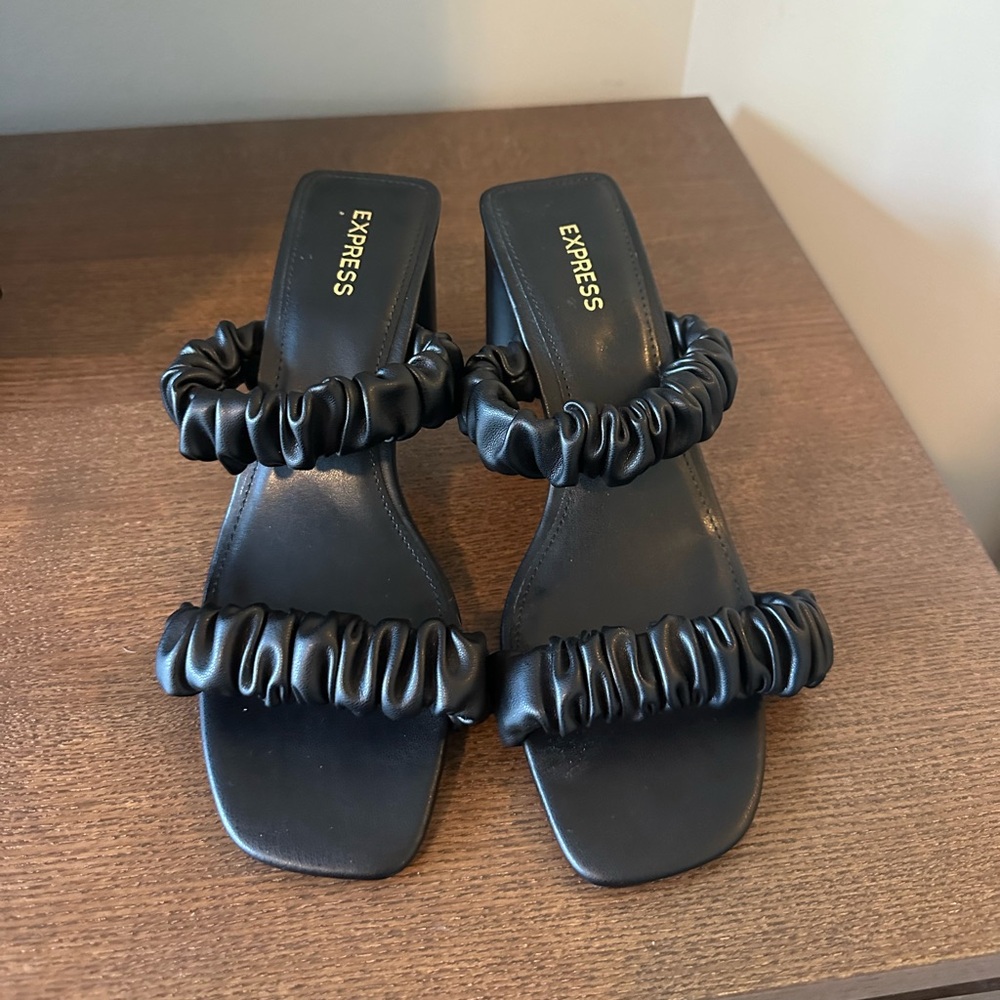 Express Women’s Block Heeled Sandals, Size 7.5, Black